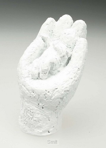 Beeld 16a in Zijn hand 7cm wit