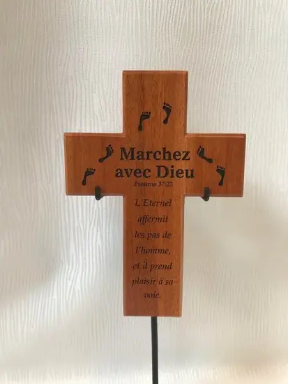 Kruis 20cm marcheez avec Dieu